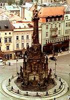 Unik�tn� sloup jist� zn�te -    Klikn�te a dov�te se v�ce o Olomouci